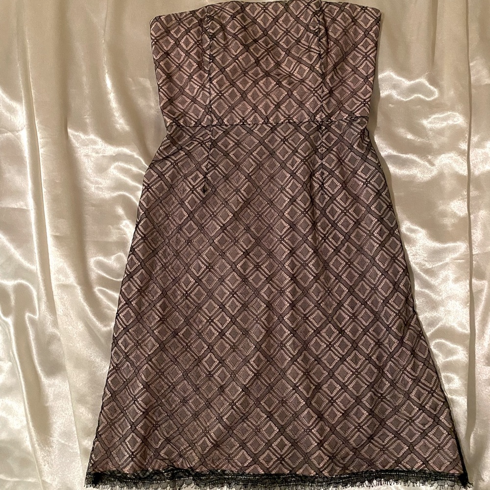 Elegant strapless evening dress